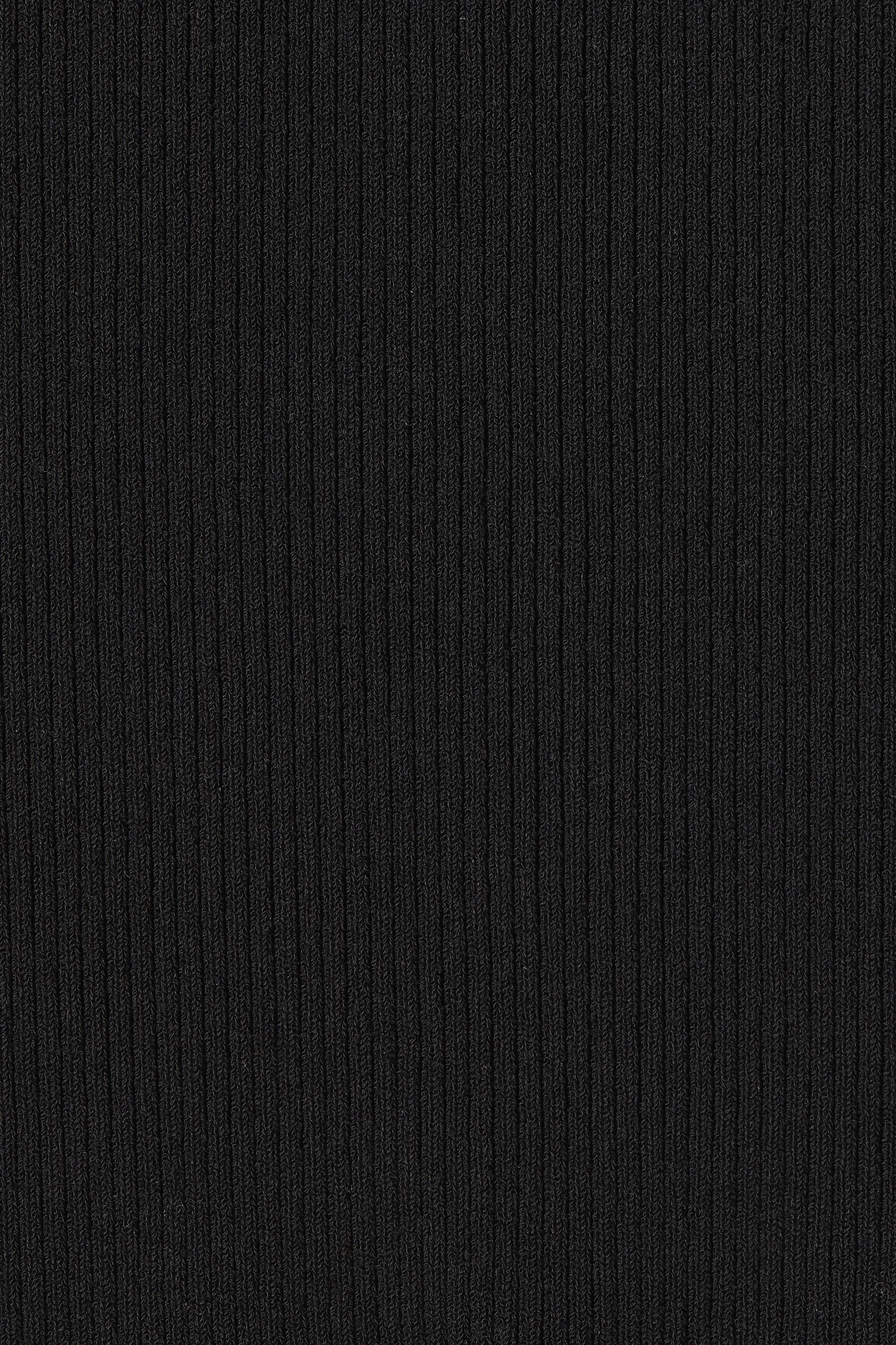 Ciele Top Black - Final Sale - Image 6