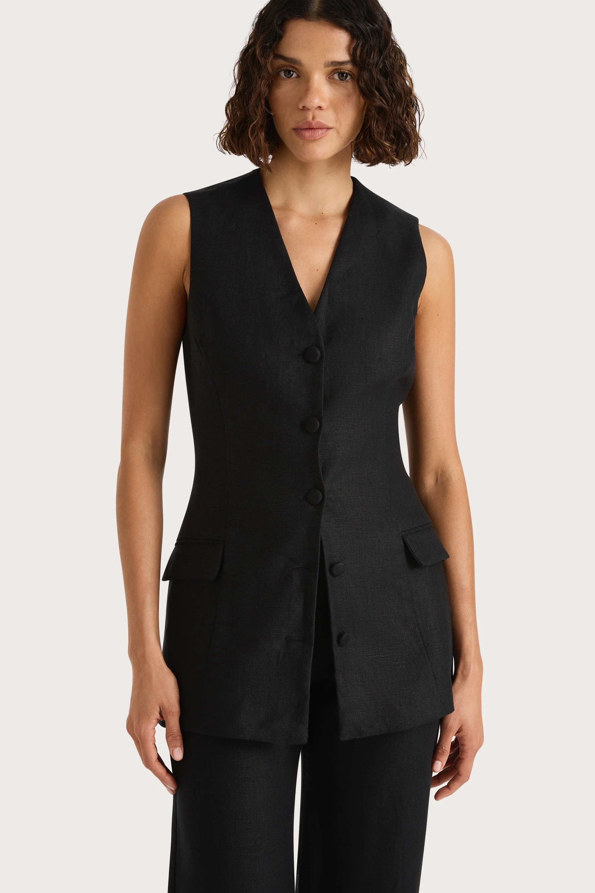 Eloise Vest Black - Final Sale - Image 3