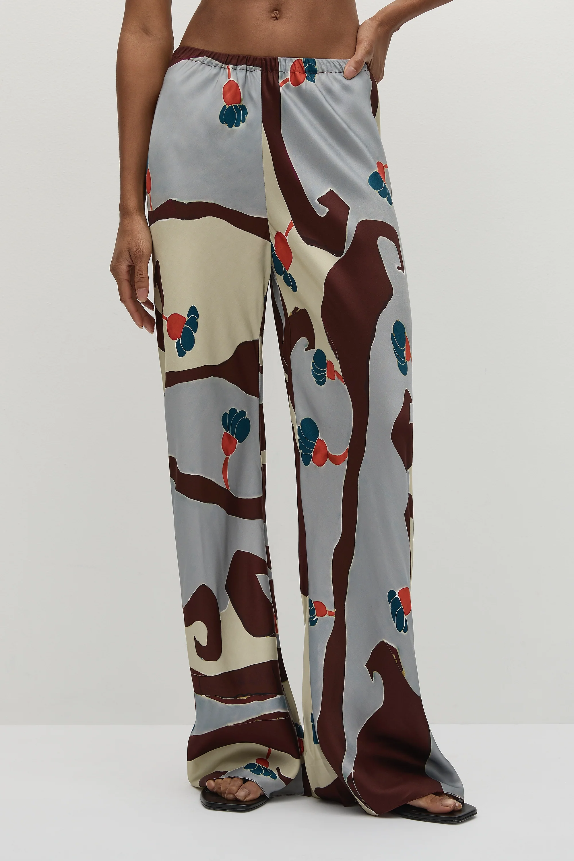 Karys Pant Mandraki Floral - Final Sale - Image 3